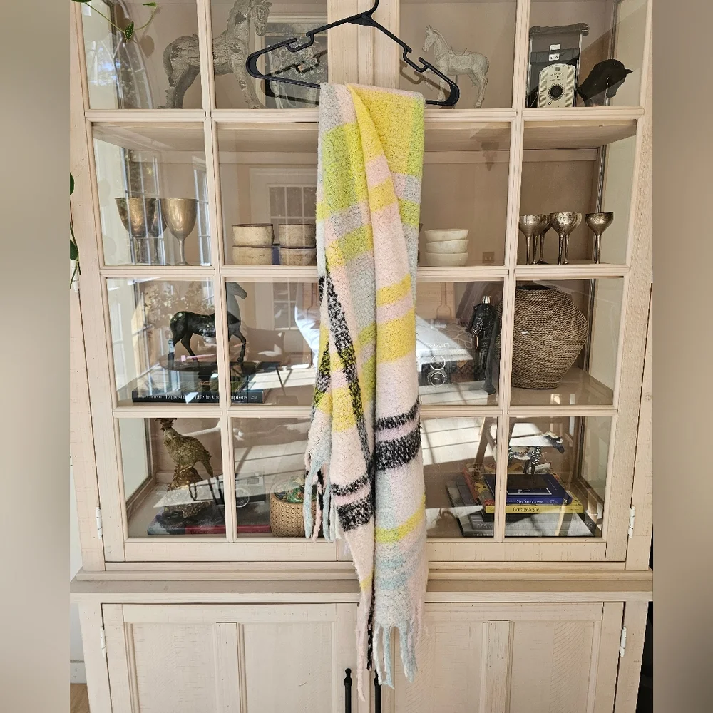 Anthropologie Delaney Plaid Fringed Scarf Oversized - Picture 6 of 8